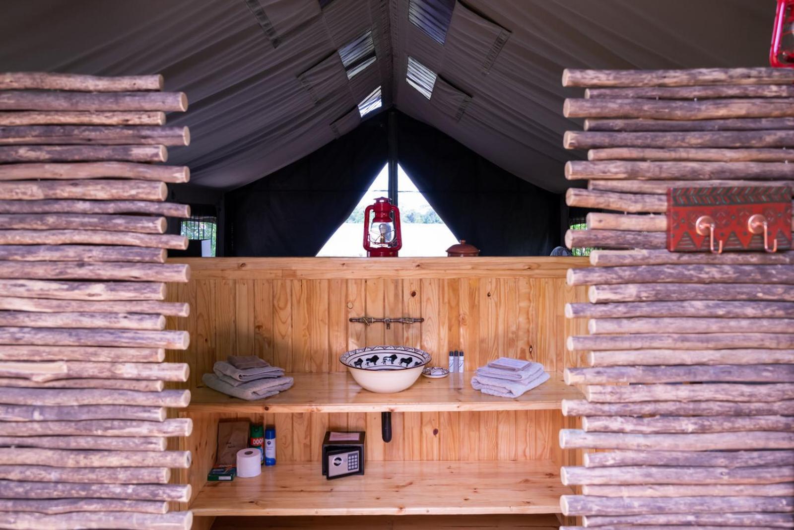 Semowi Lodge And Campsites Mirapene Cameră foto