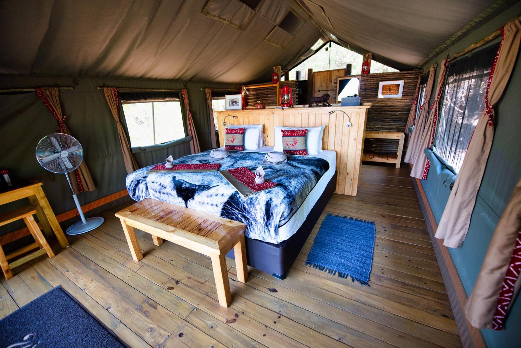 Semowi Lodge And Campsites Mirapene Cameră foto